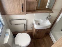 2016 COACHMAN VIP 575 44.jpg